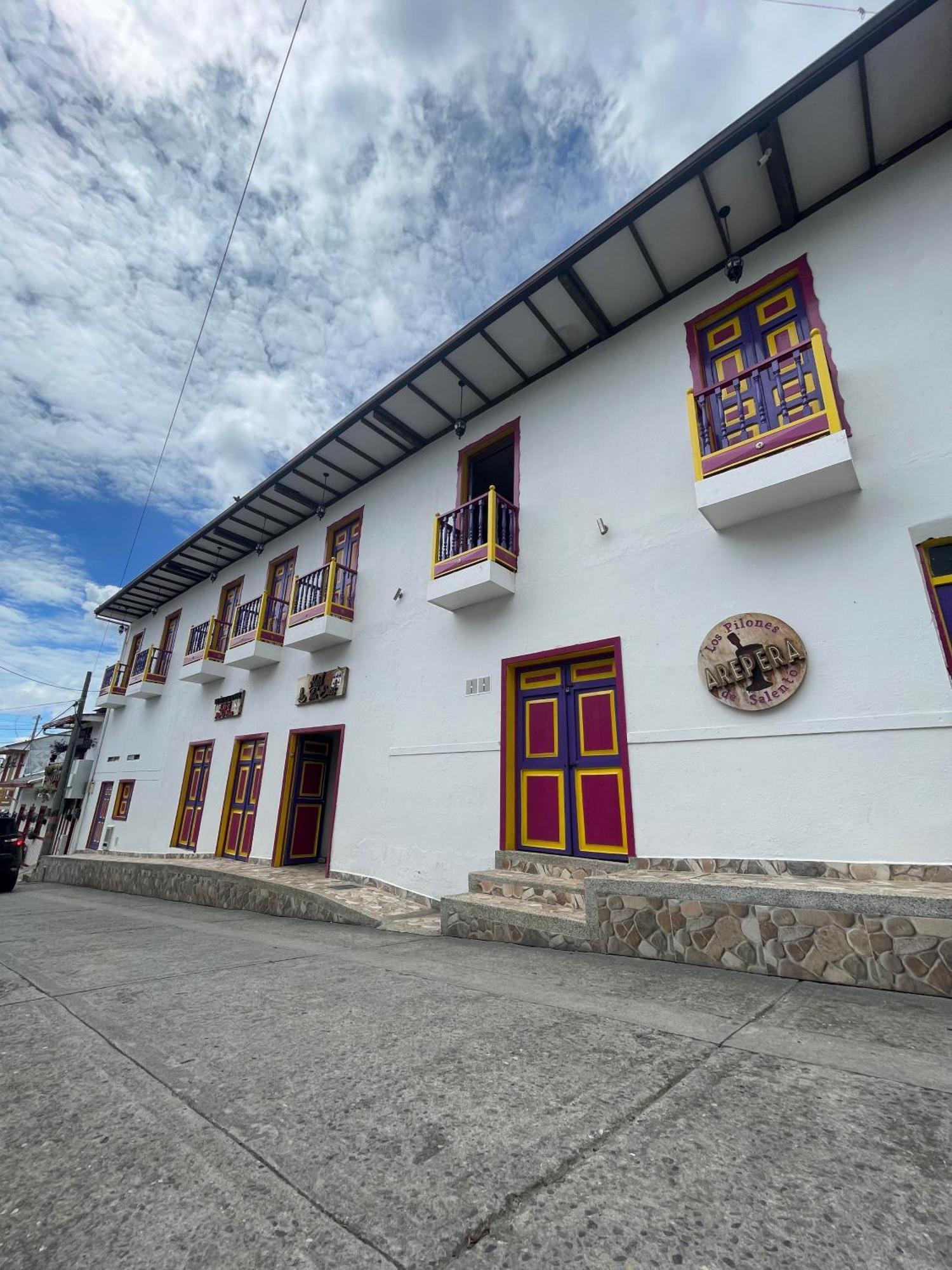 Hotel Emiss Salento Bagian luar foto