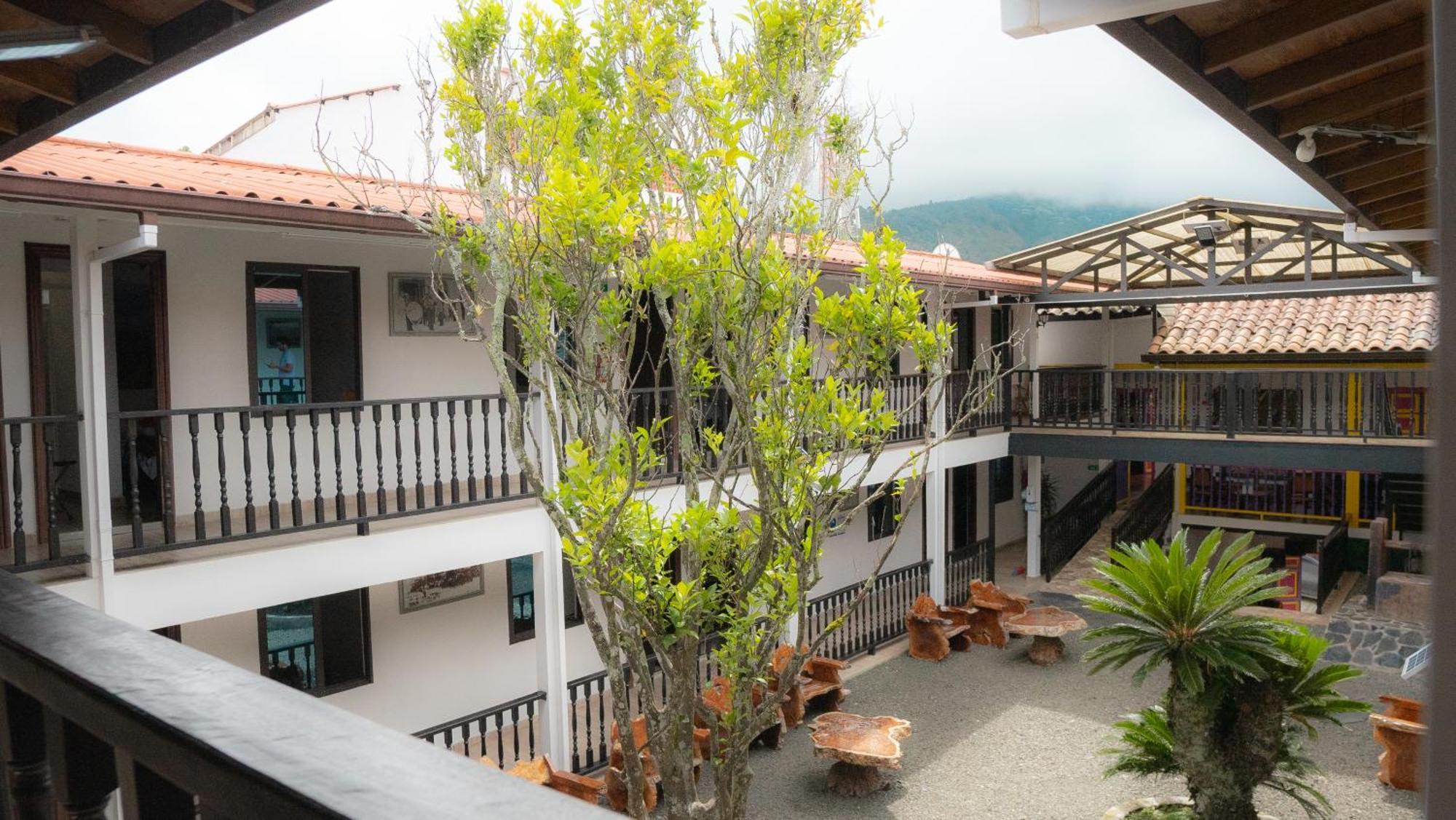 Hotel Emiss Salento Bagian luar foto