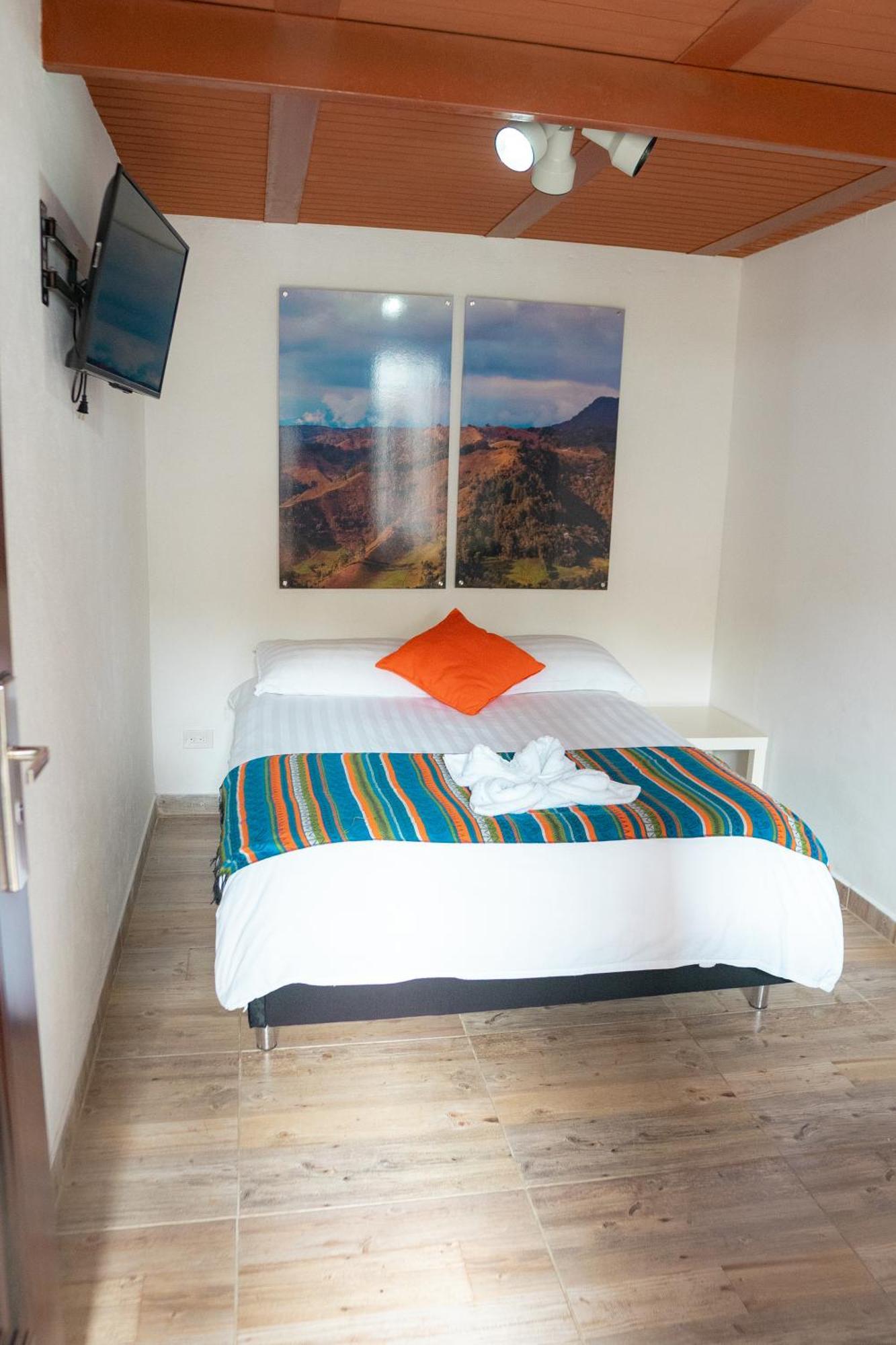 Hotel Emiss Salento Bagian luar foto